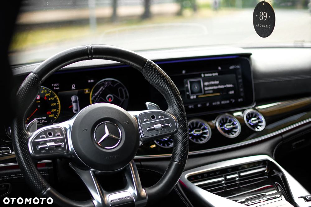 Mercedes-Benz AMG GT - 15