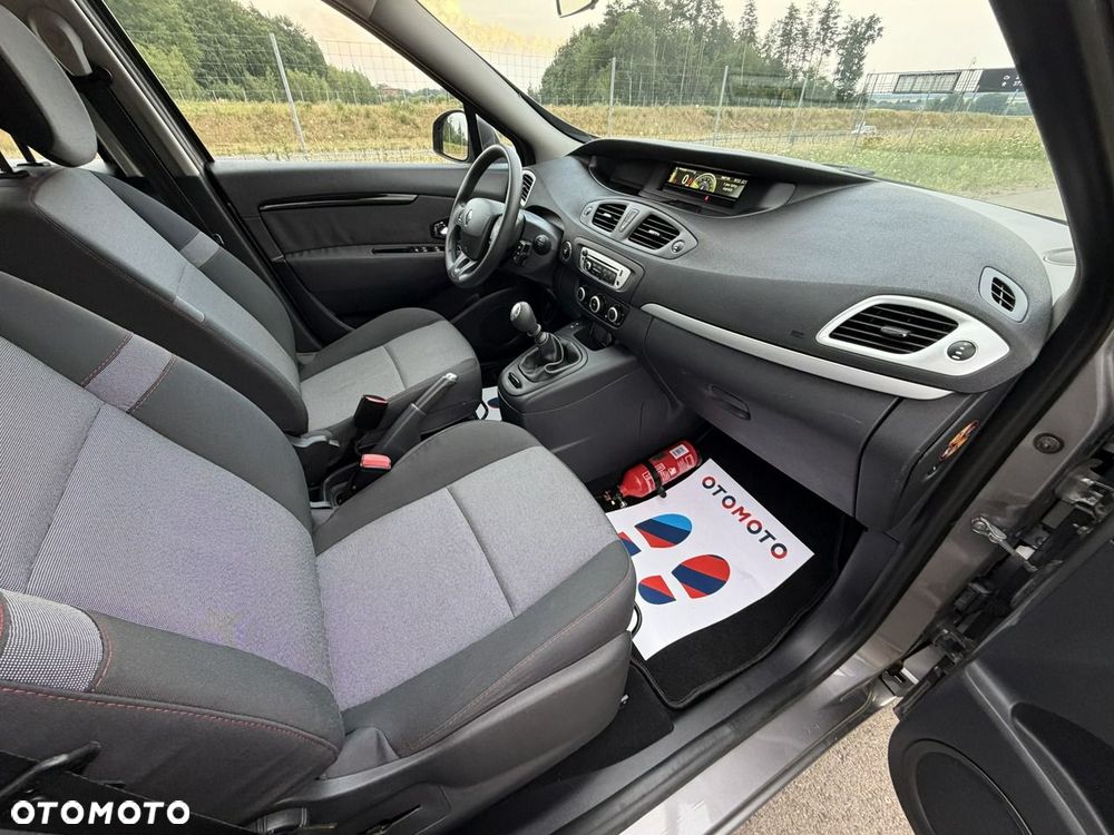 Renault Grand Scenic - 9