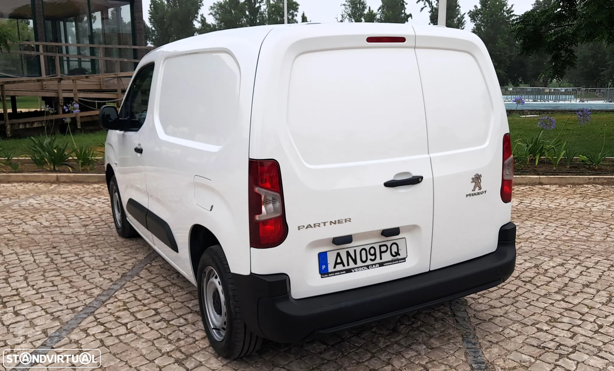 Peugeot PARTNER  Premium 3L - IVA Dedutível - 9