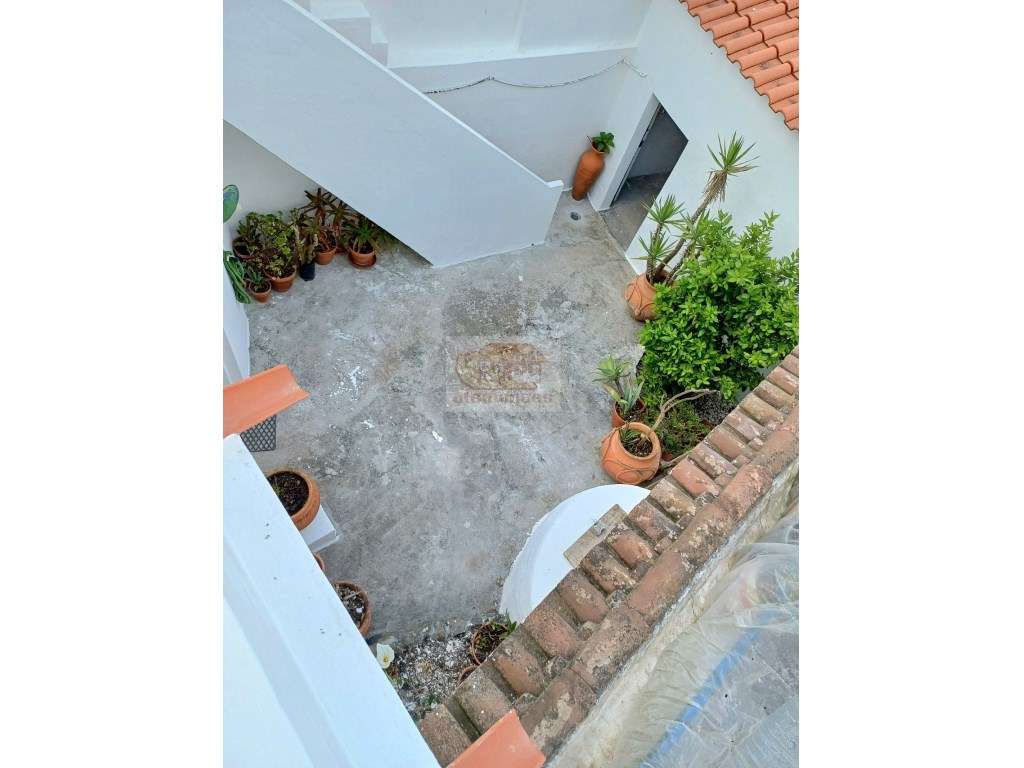 Moradia térrea com pátio e terraço - Grande imagem: 4/17