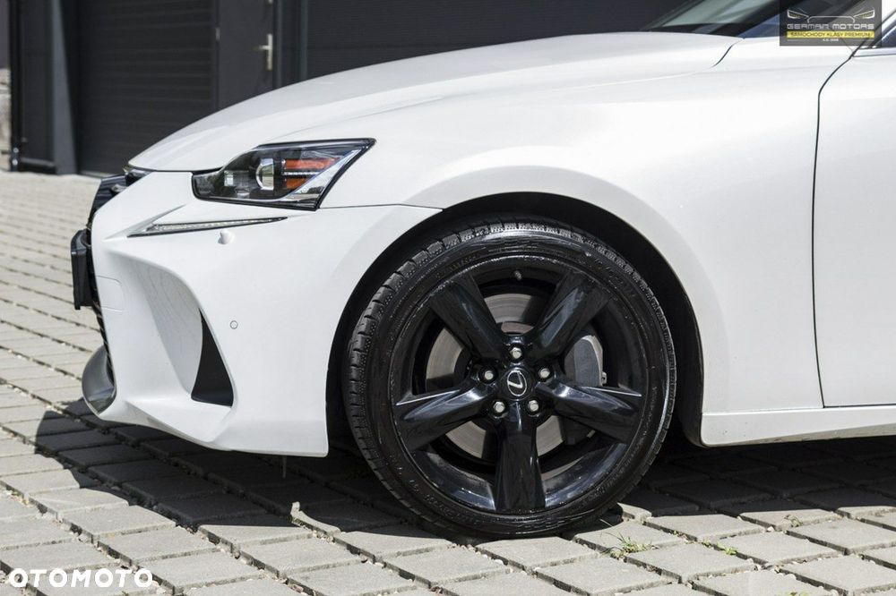 Lexus IS - 19