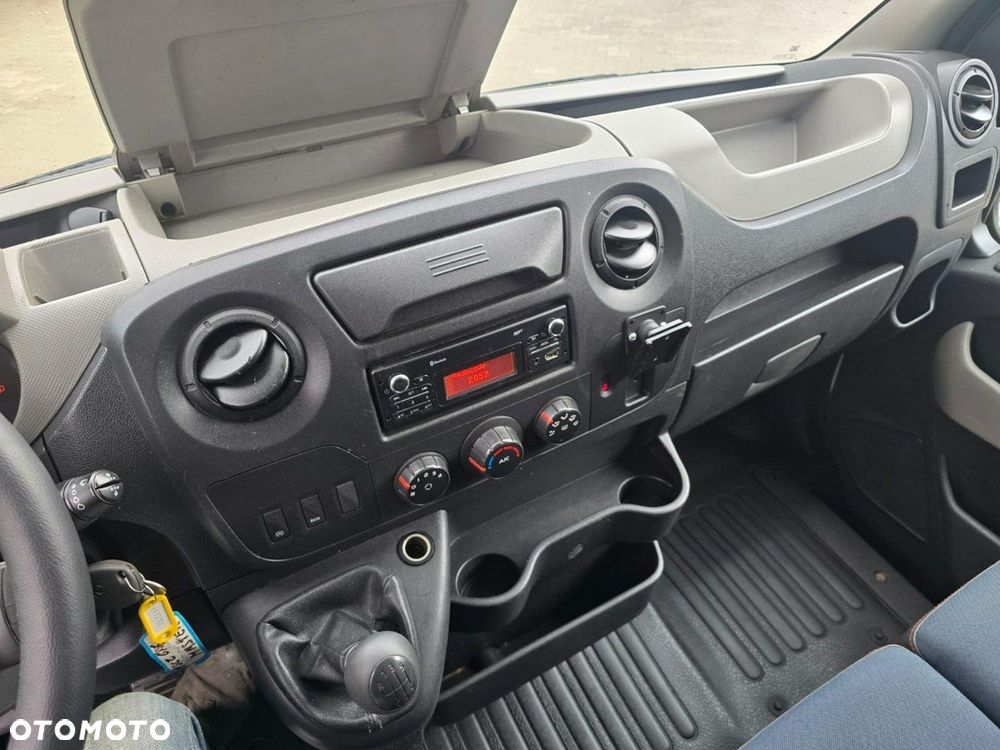 Renault Master - 24