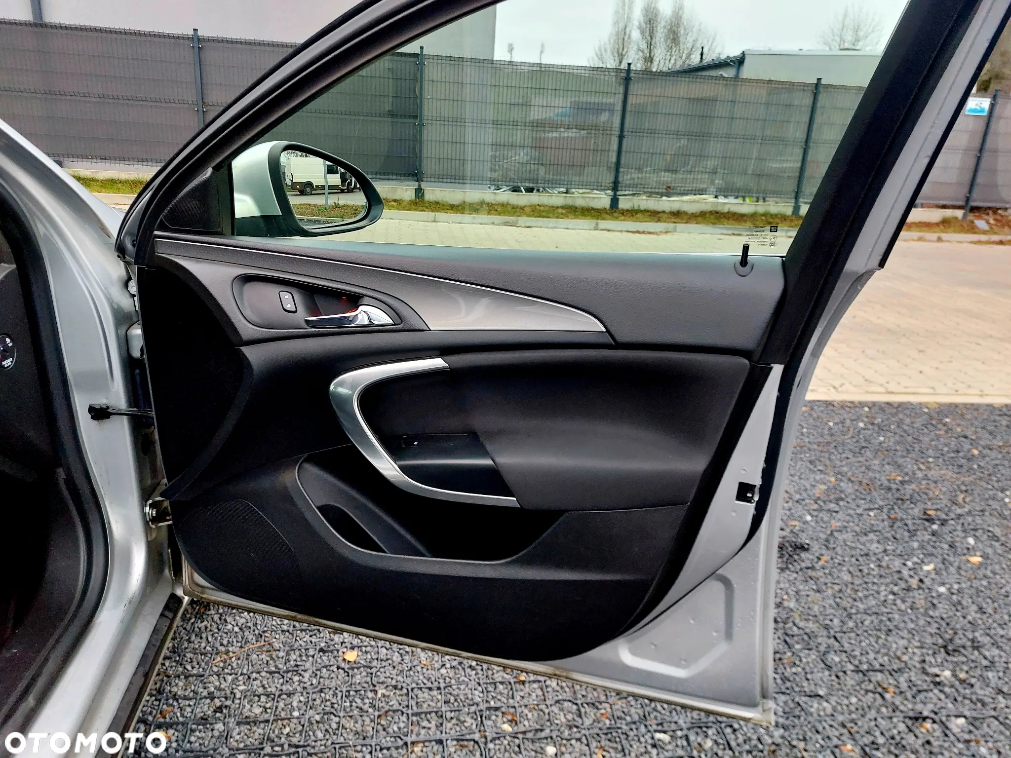 Opel Insignia - 16