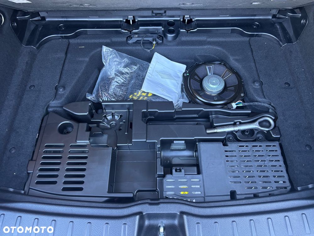 Mercedes-Benz GLA 250 8G-DCT Style - 25