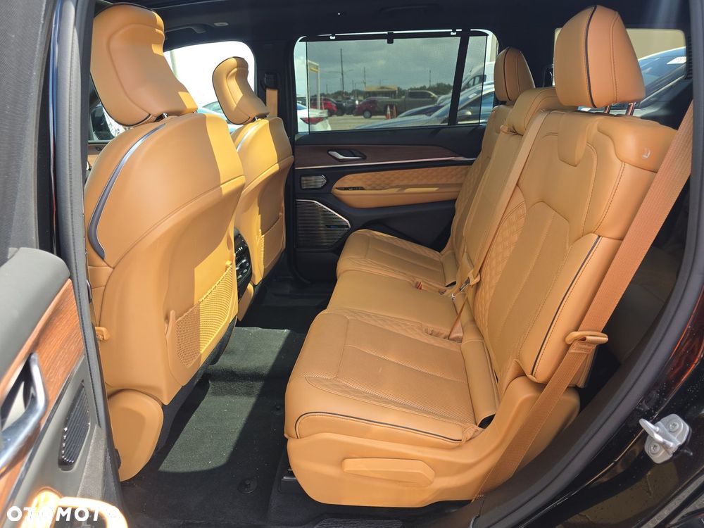 Jeep Grand Cherokee - 9