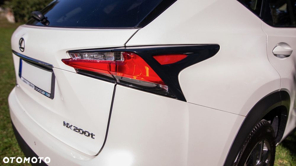 Lexus NX 200t Comfort AWD - 8