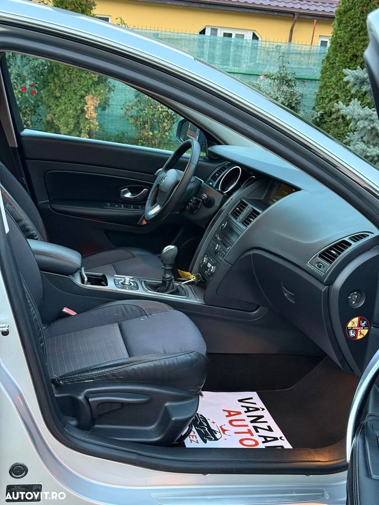 Renault Latitude - 9