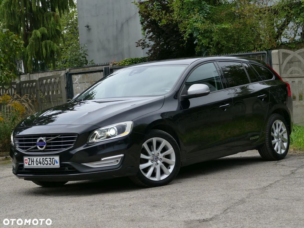 Volvo V60 D3 Momentum - 16