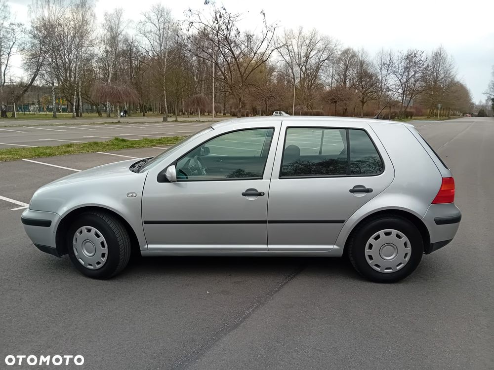 Volkswagen Golf 1.4 Comfortline - 4