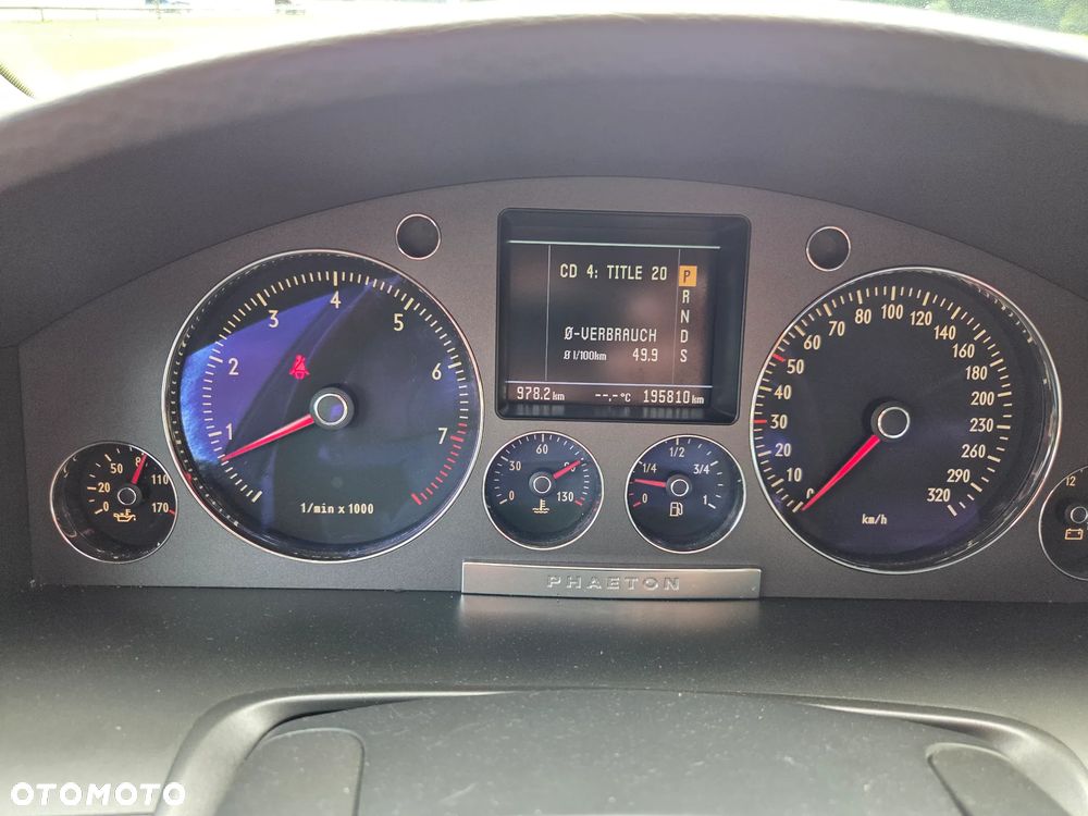 Volkswagen Phaeton 4.2 V8 4MOTION Automatik (5 Sitzer) - 18