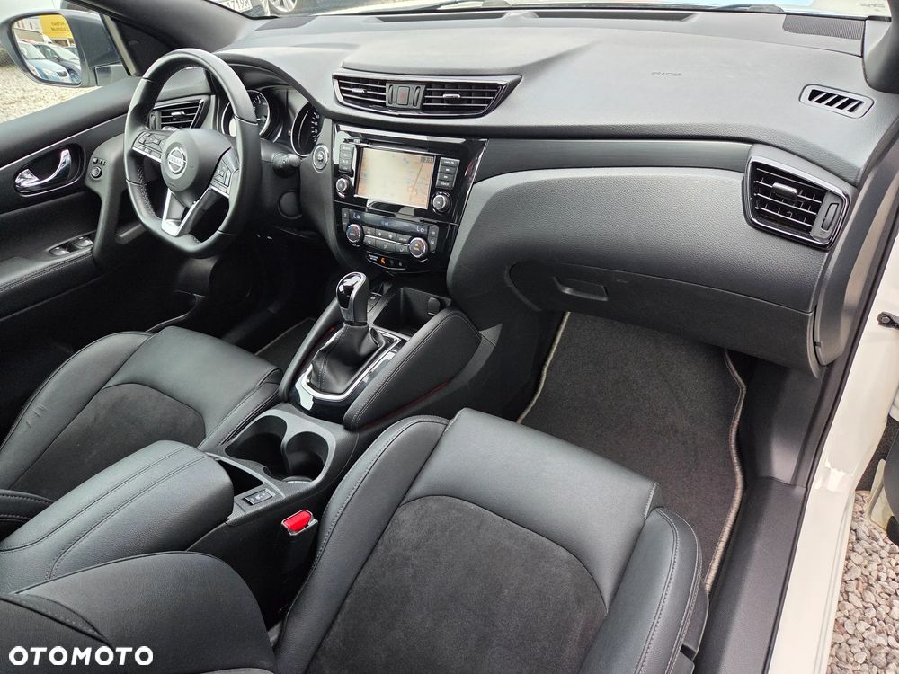 Nissan Qashqai 1.3 DIG-T DCT ACENTA - 16