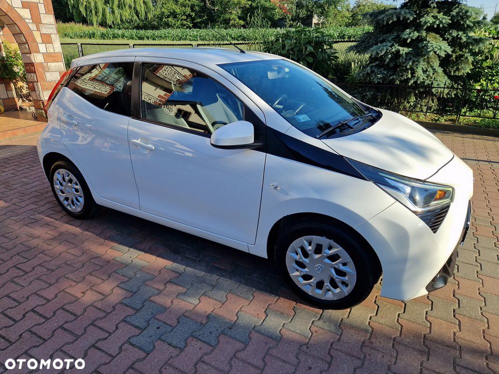 Toyota Aygo 1.0 VVT-i JBL Edition - 21