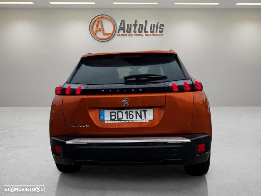 Peugeot e-2008 50 kWh GT Pack - 4