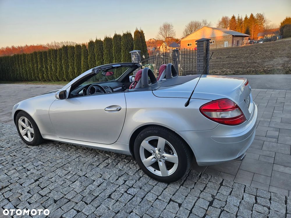 Mercedes-Benz SLK 300 Sport Edition - 27