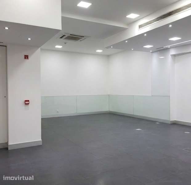 REF#4245 - Loja- 198 m2 – Ao Hospital Santa Maria - Grande imagem: 4/11