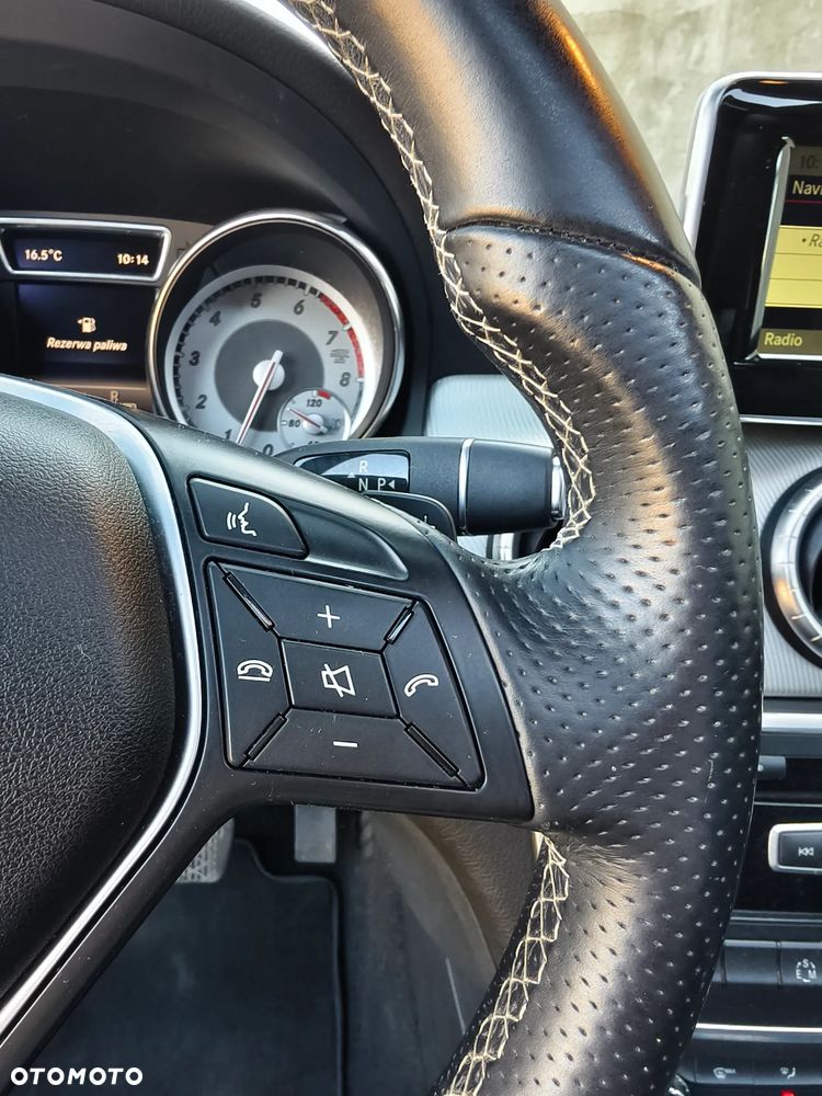Mercedes-Benz CLA 200 7G-DCT - 21