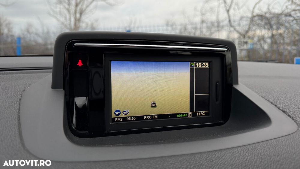 Renault Megane dCi 110 FAP EDC Paris Business - 21