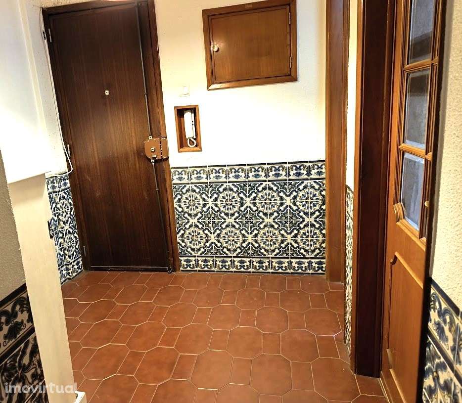 T2 com varanda e elevador em Mina de Água, Lisboa - Grande imagem: 5/22