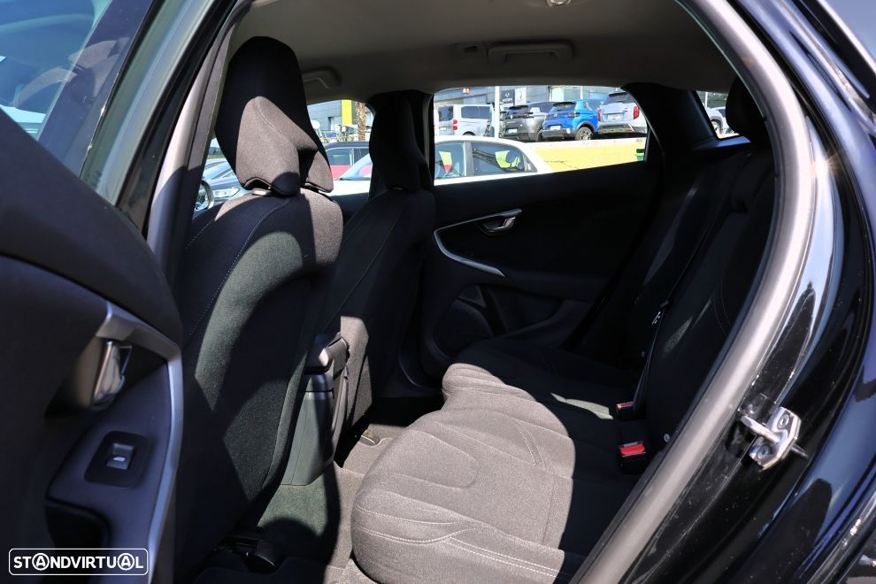 Volvo V40 2.0 D2 Kinetic Eco - 17