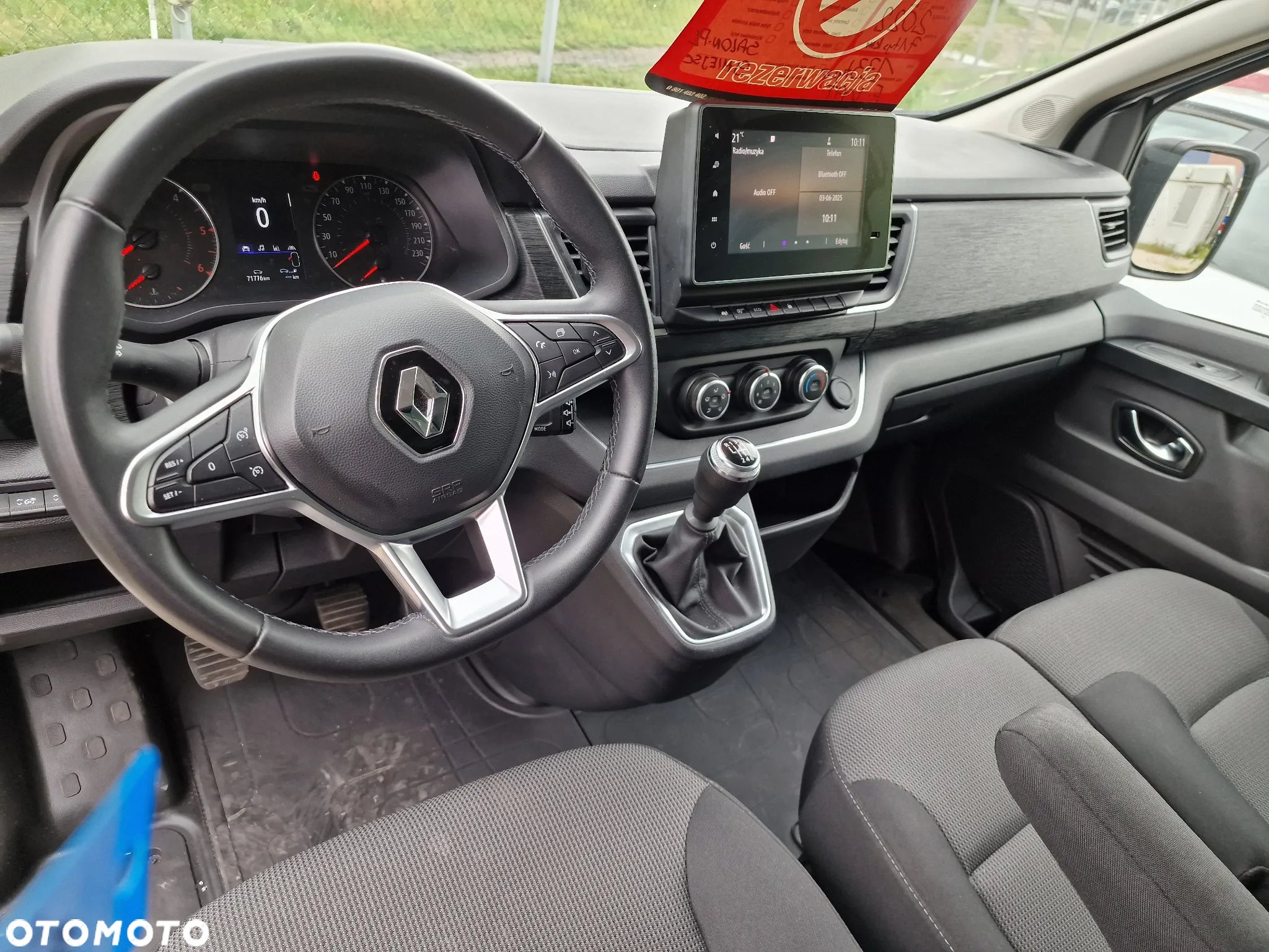 Renault Trafic - 10