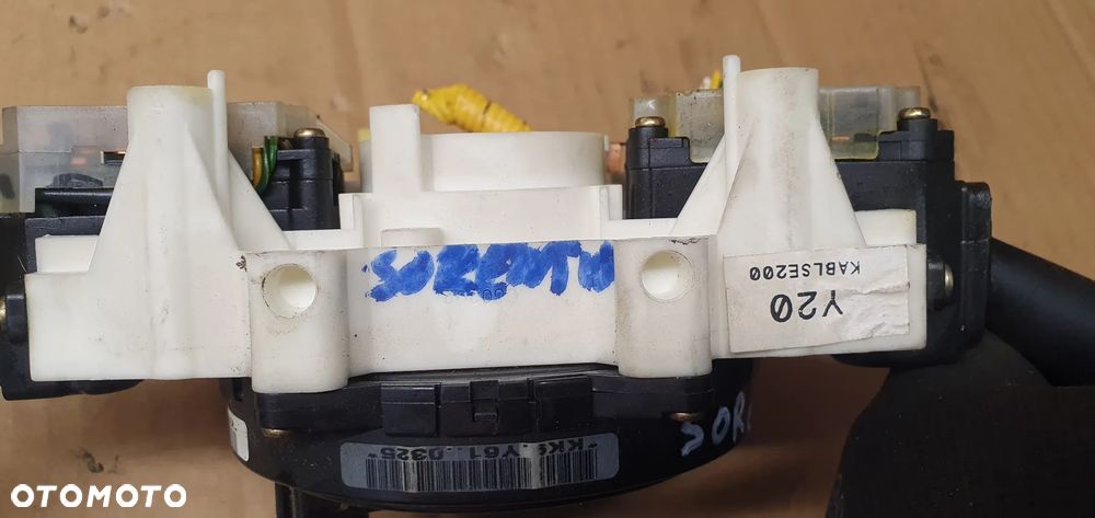 Manetki przełącznik zespolony pająk taśma Kia Sorento I - 13