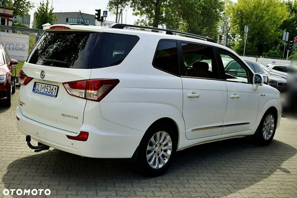 SsangYong/KGM Rodius - 7