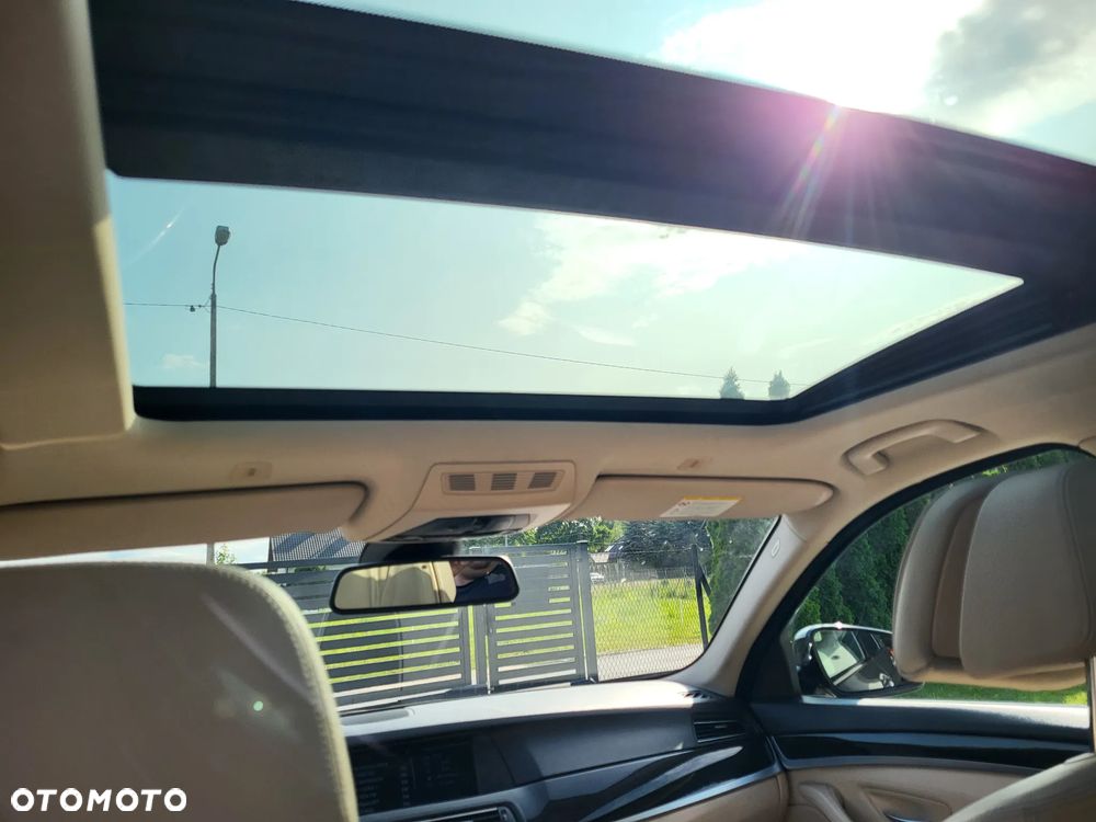 BMW Seria 5 530d Touring - 9