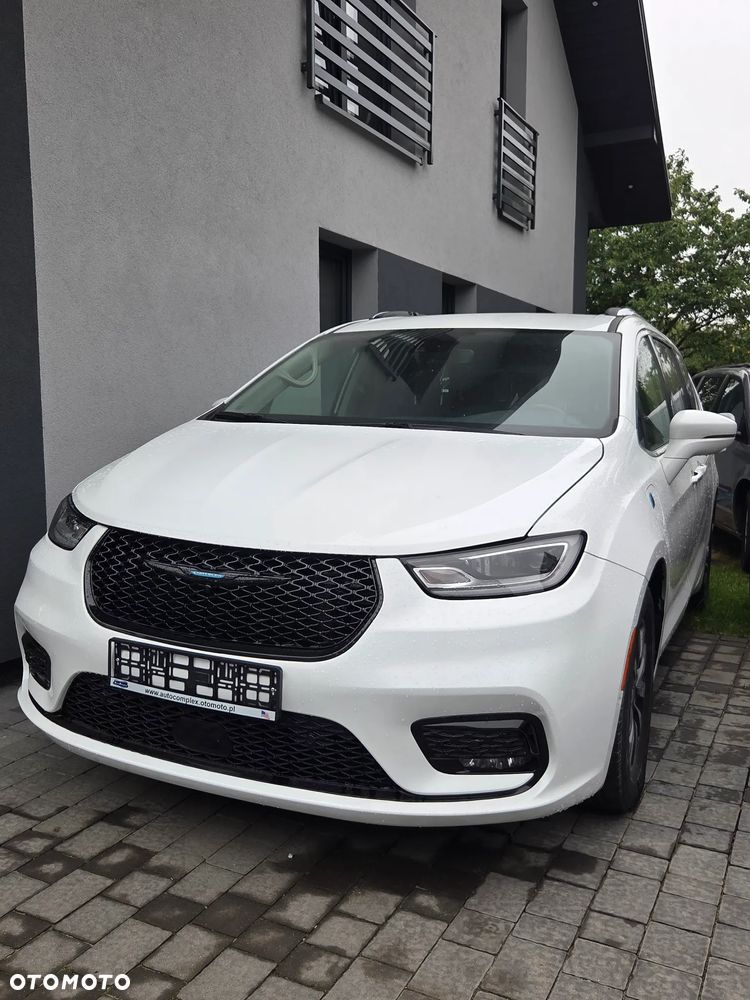 Chrysler Pacifica - 9