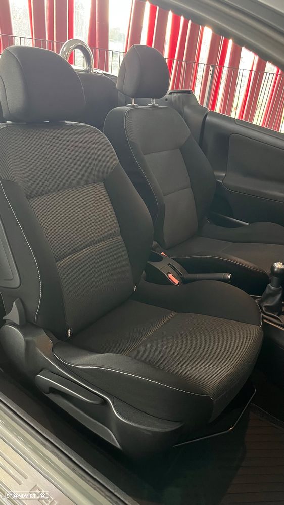 Peugeot 207 CC 1.6 HDi FAP Sport - 10