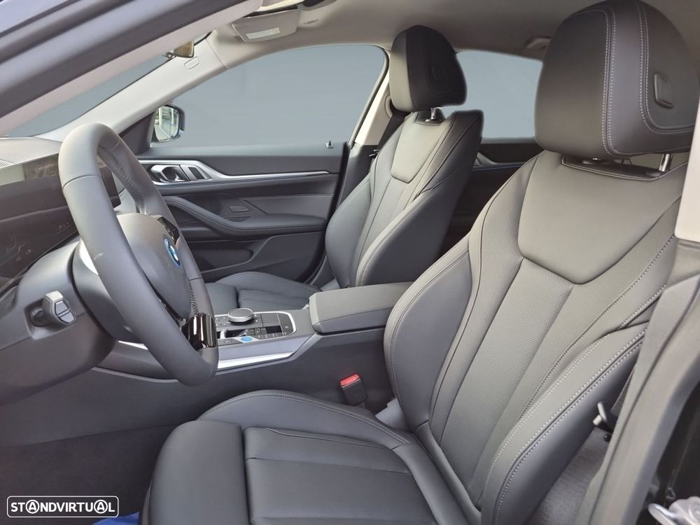 BMW i4 eDrive40 - 11