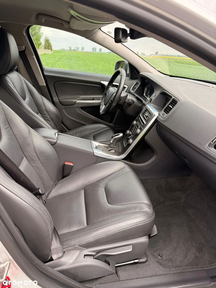 Volvo V60 D3 Kinetic - 7