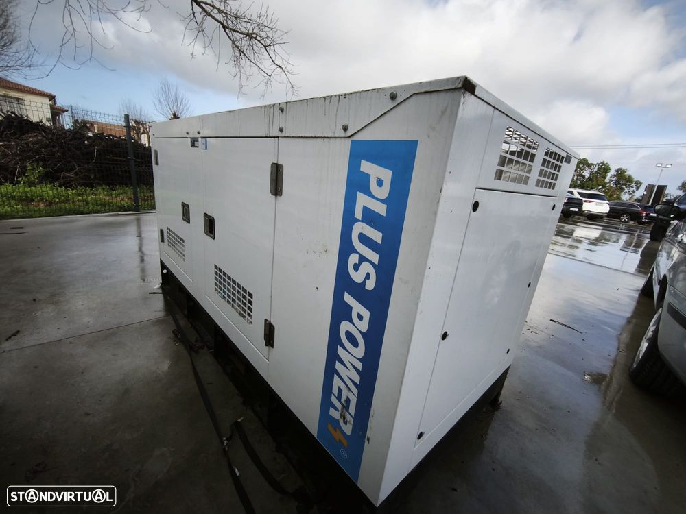 GERADOR TRIFASICO Plus Power GF2-100 80KW 100KVA - 4