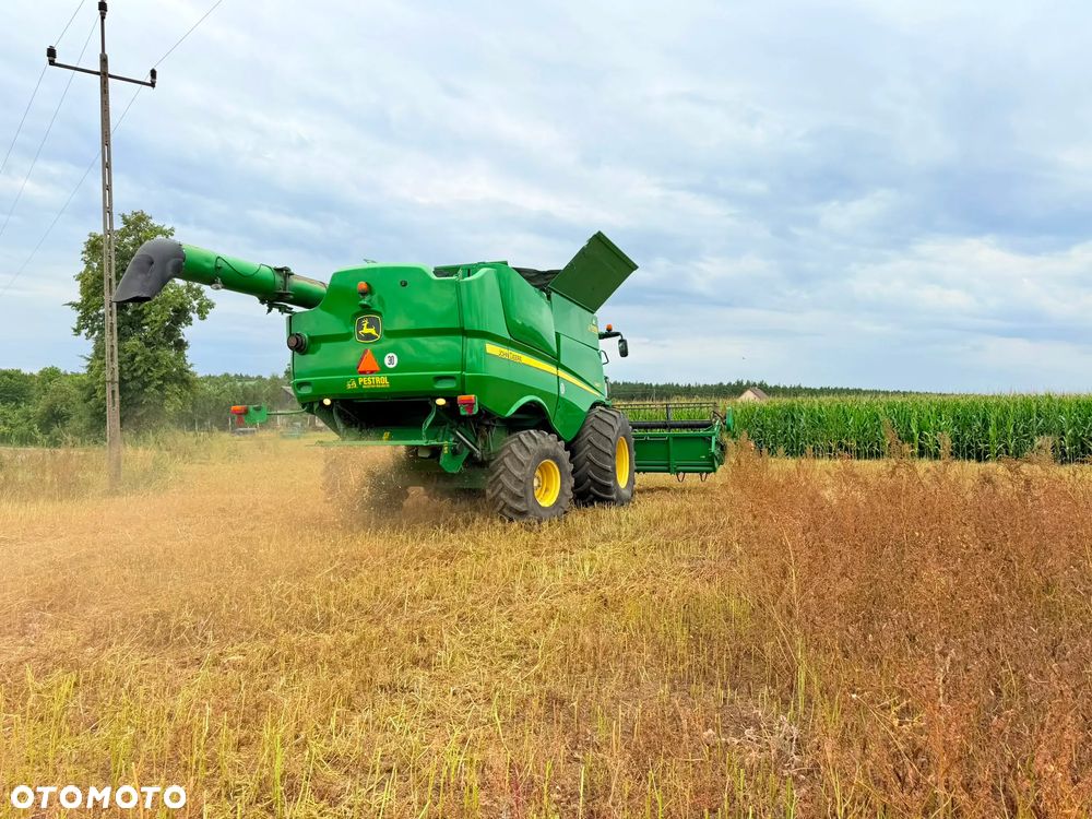 John Deere S660i - 23