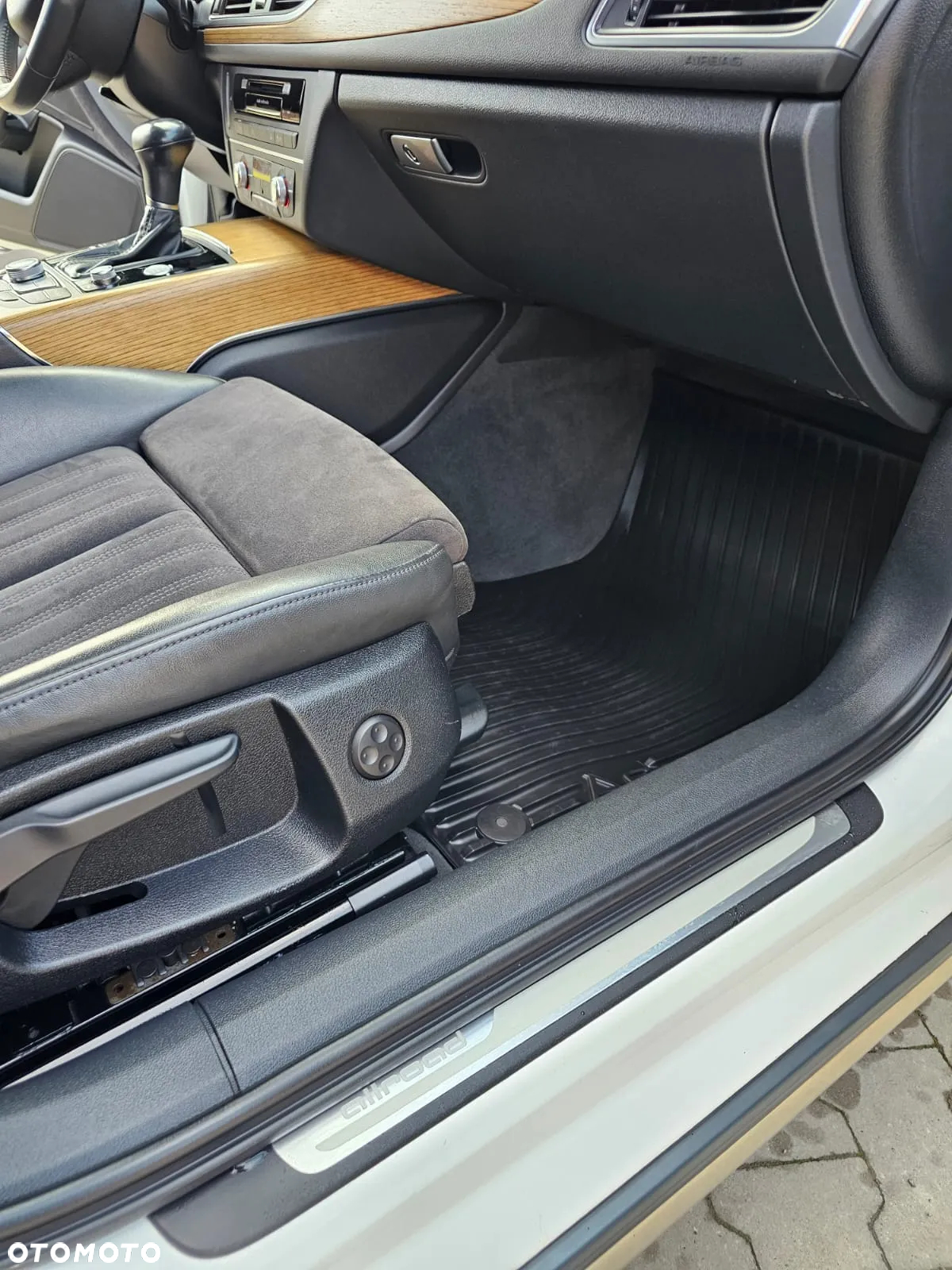 Audi A6 Allroad 3.0 TDI Quattro S tronic - 36