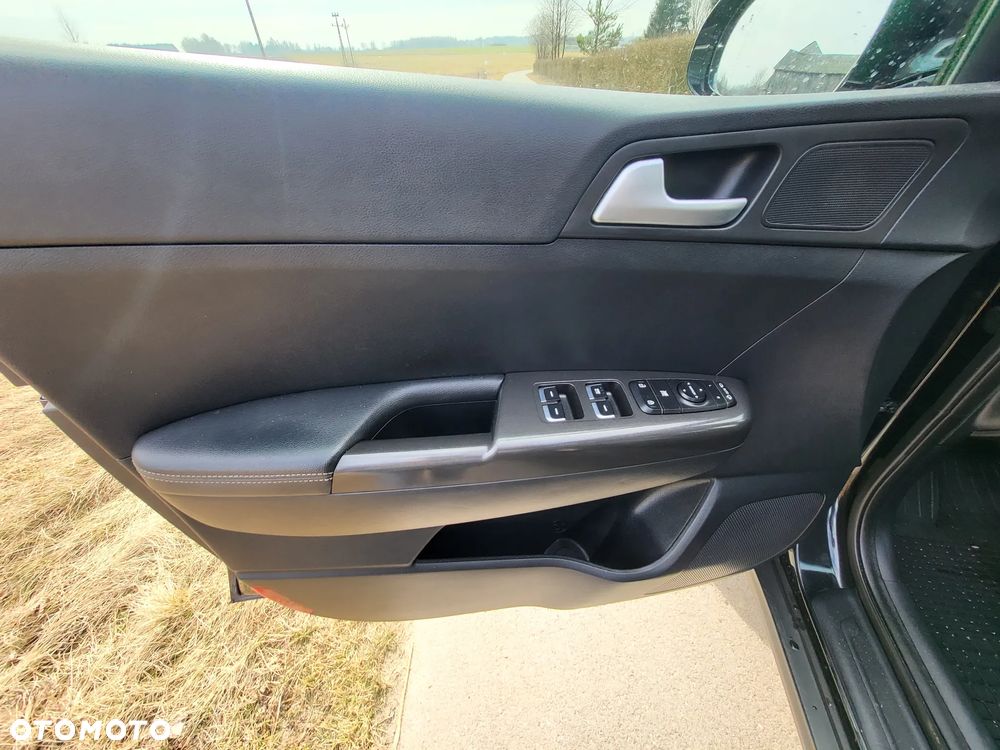 Kia Sportage 1.6 GDI L Business Line Plus 2WD - 34