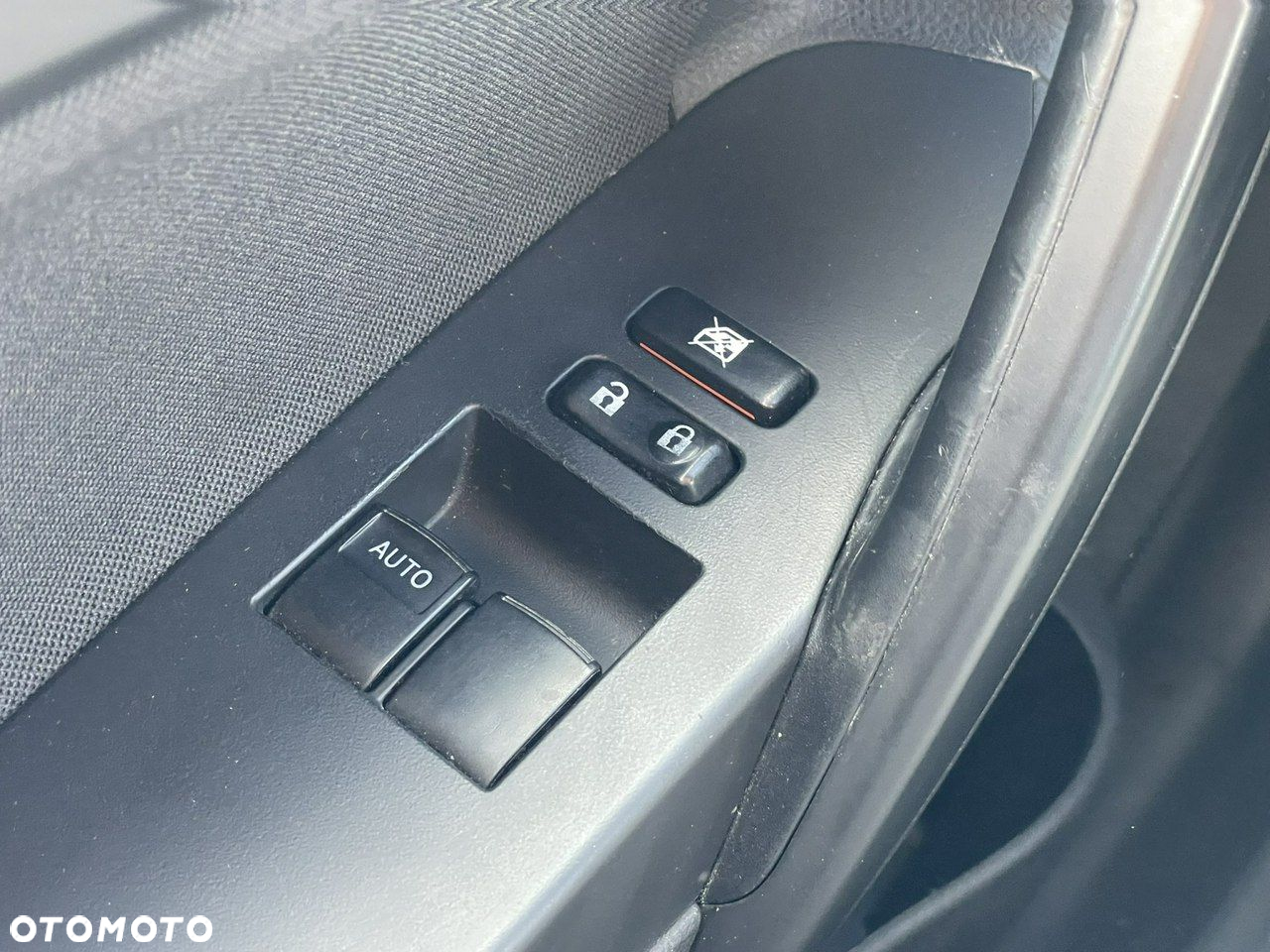 Toyota Auris 1.6 Classic Plus - 12