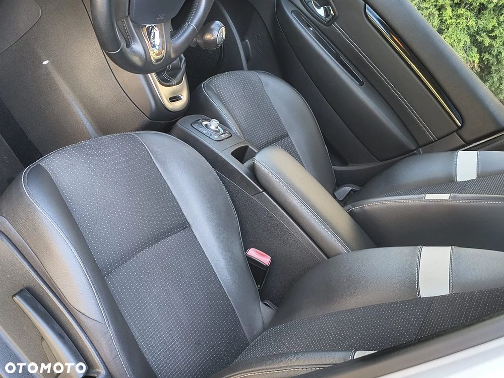 Renault Scenic - 25