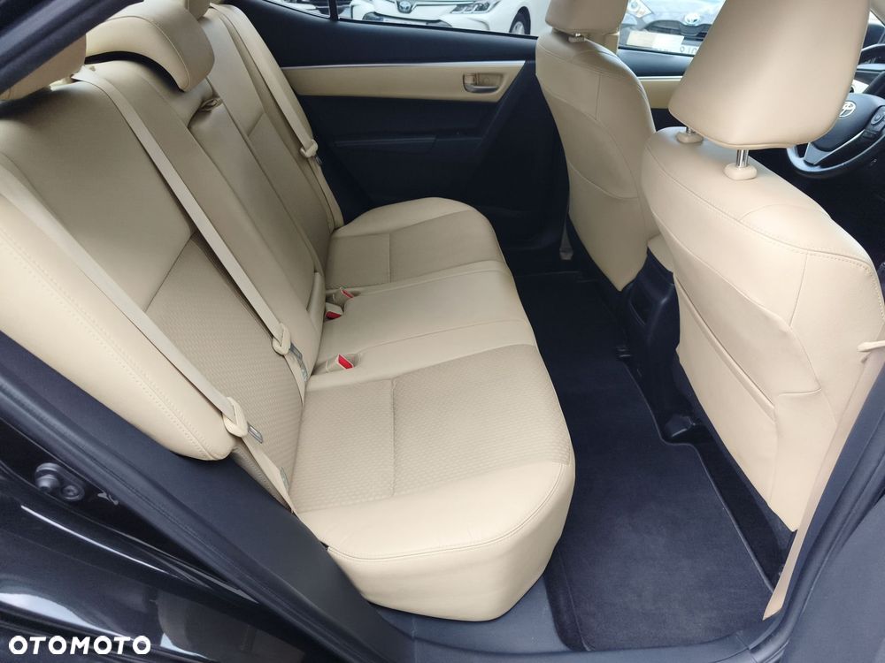 Toyota Corolla 1.6 Prestige EU6 - 10