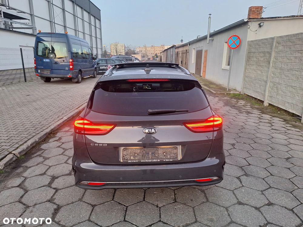 Kia Ceed 1.6 CRDi Platinum Edition - 7