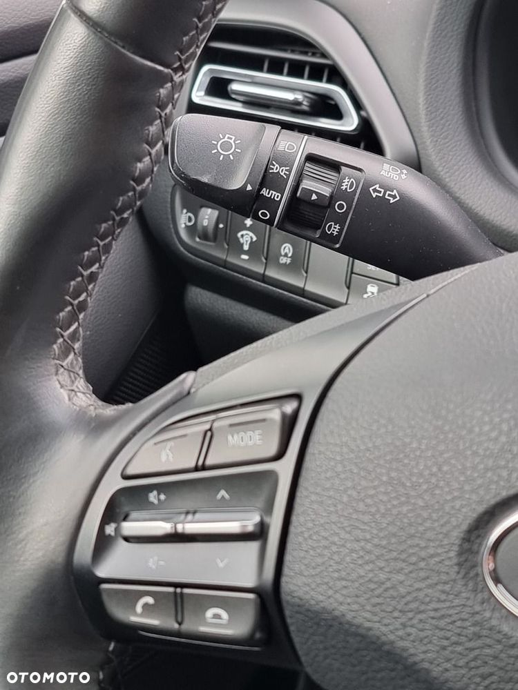 Hyundai i30 1.5 DPI Smart - 31