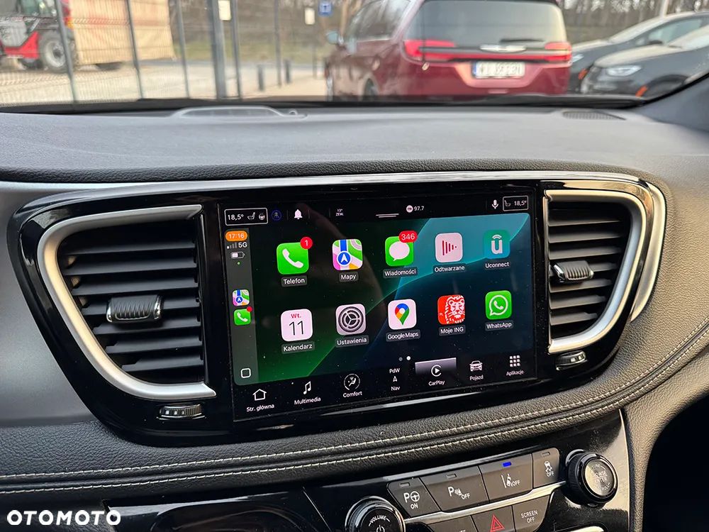 Chrysler Pacifica - 22