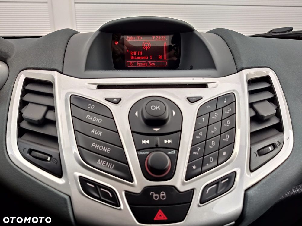 Ford Fiesta 1.4 Titanium EU5 - 19