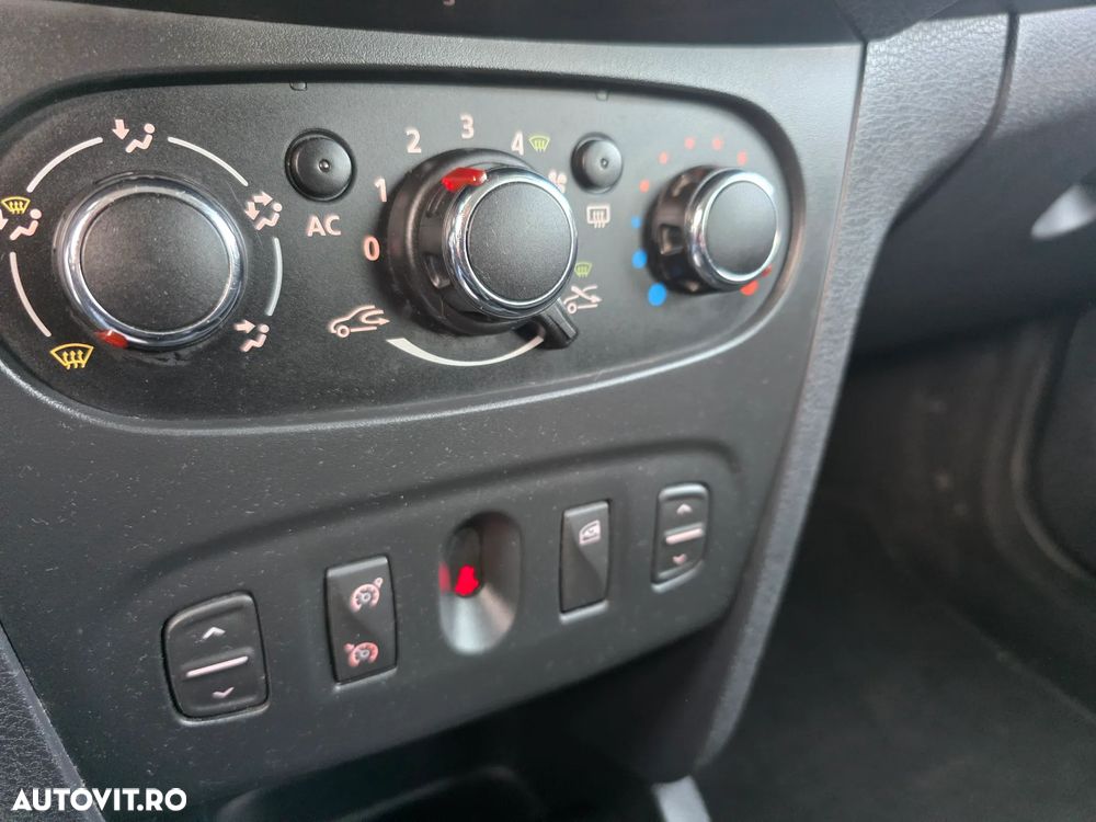 Dacia Logan MCV dCi 90 Laureate - 19