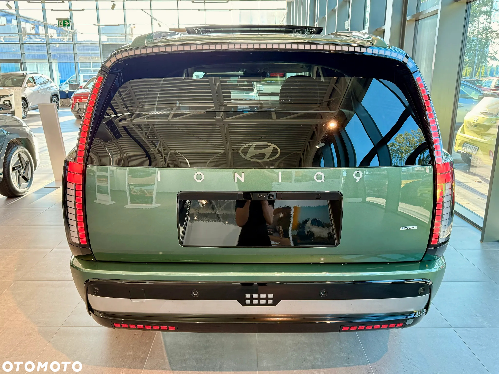 Hyundai IONIQ 9 110kWh Calligraphy AWD - 4