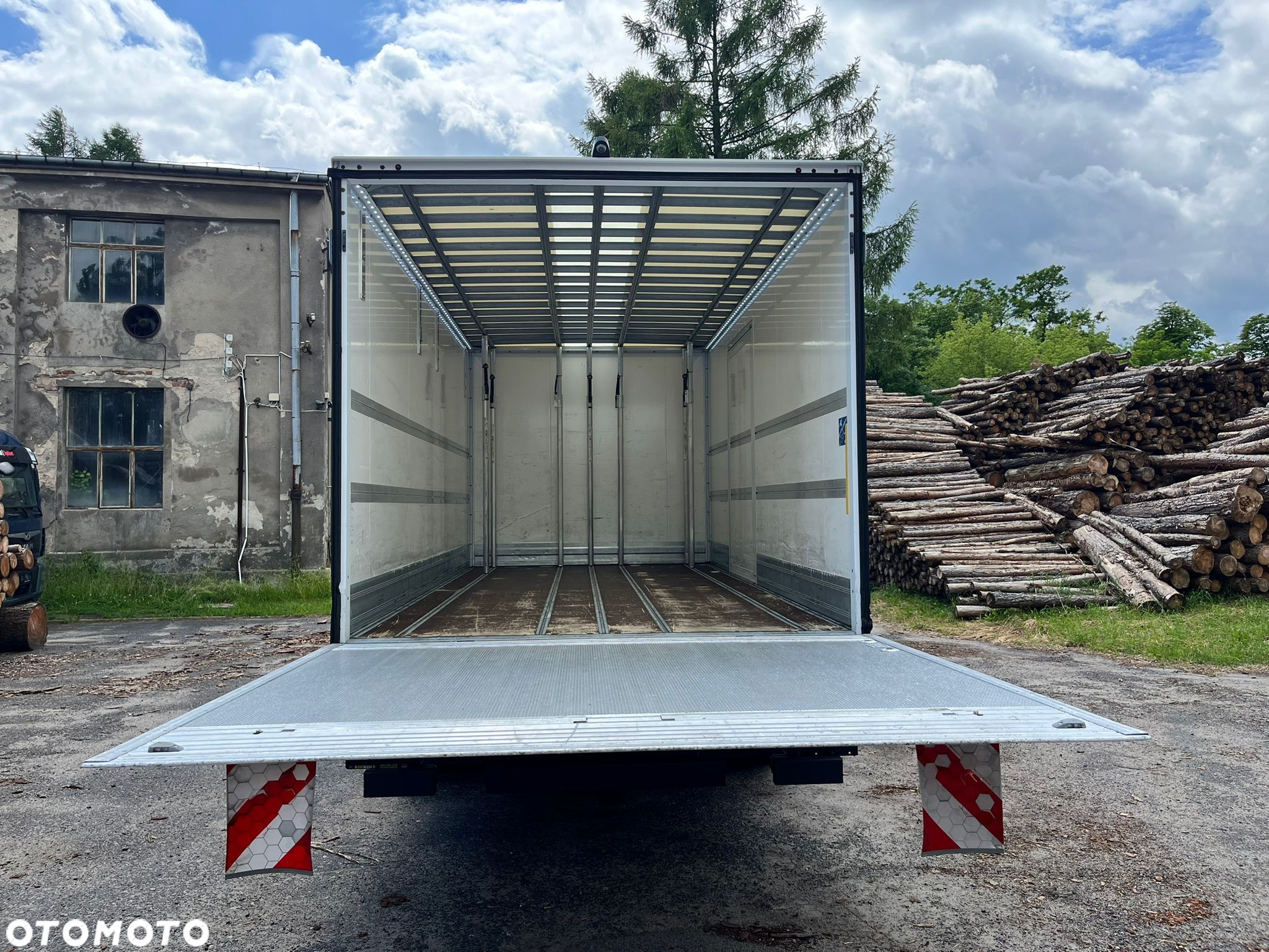 Mercedes-Benz ATEGO 1523L KONTENER 5.30 m | EURO-6 - 11