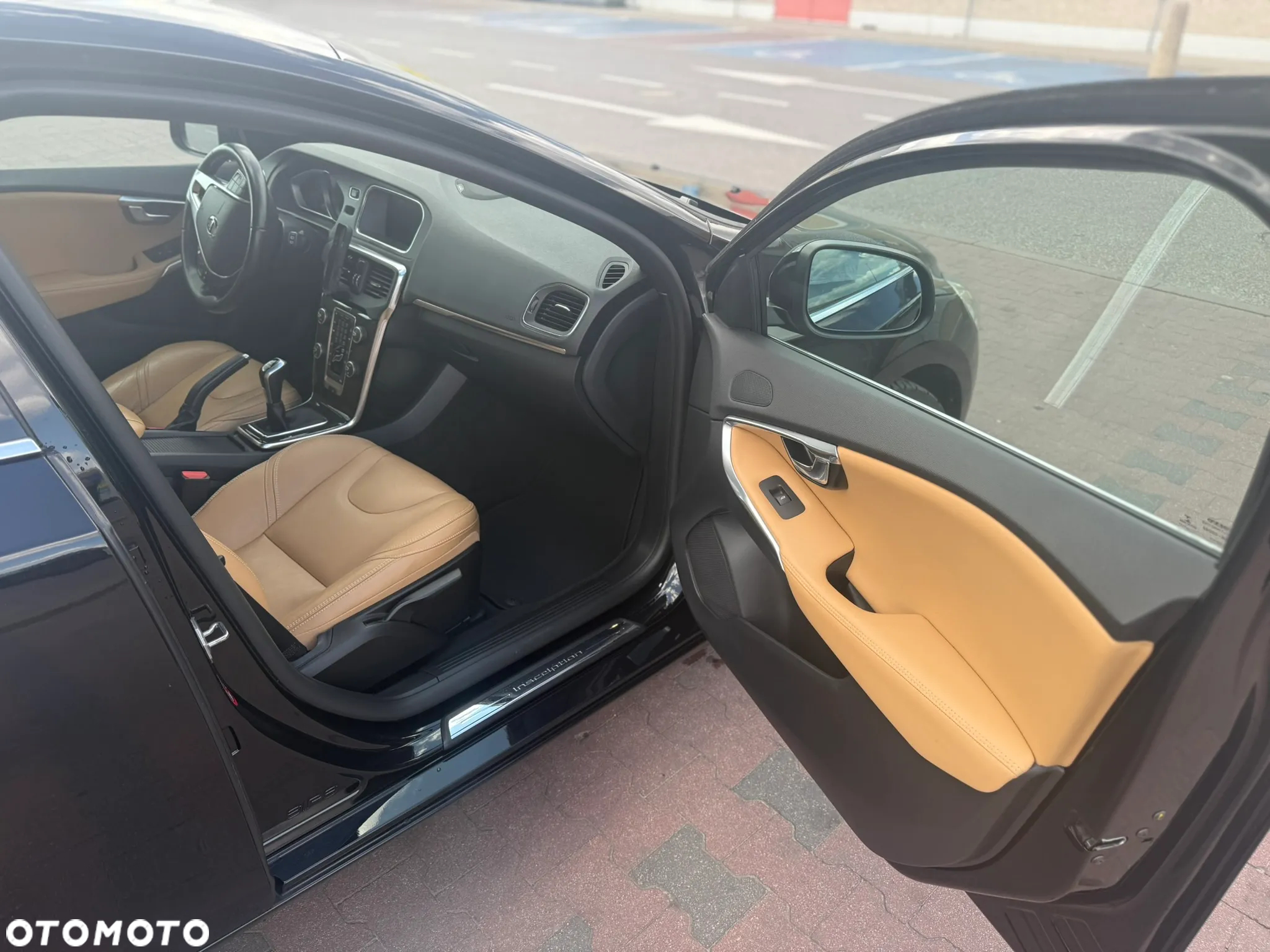 Volvo V40 D2 Inscription - 11