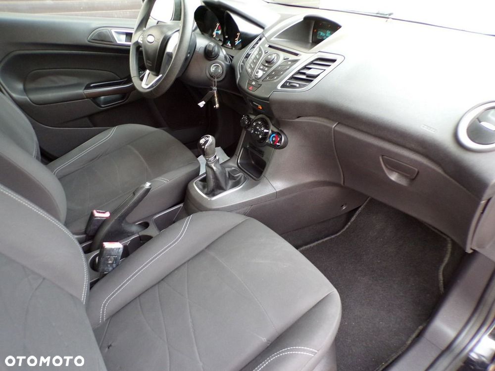 Ford Fiesta - 21