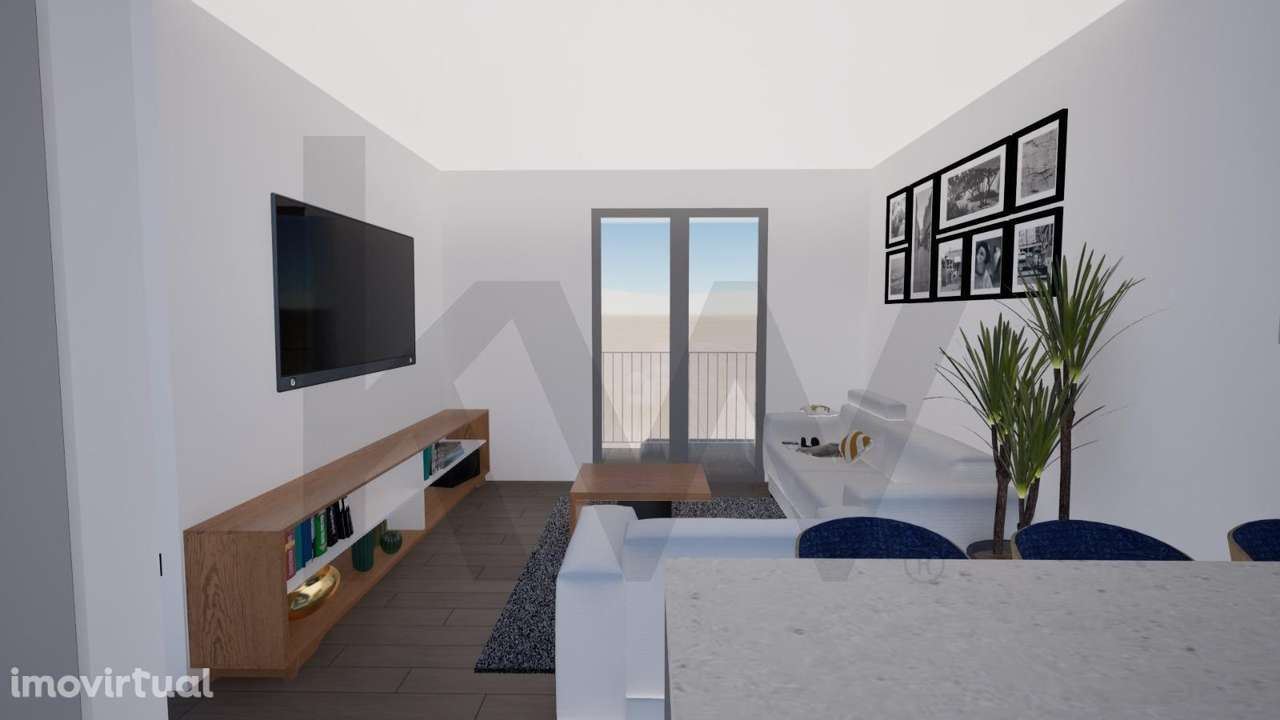 Apartamento T2 com Lugar de Estacionamento totalmente remodelado e a e - Grande imagem: 2/18