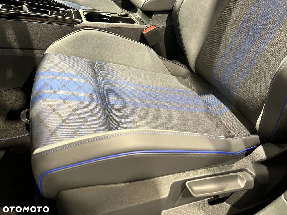 Volkswagen Golf Variant 2.0 TSI 4Motion R - 11