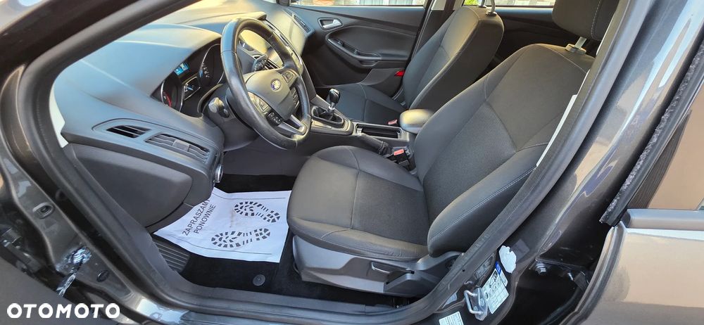 Ford Focus 1.0 EcoBoost Titanium - 18